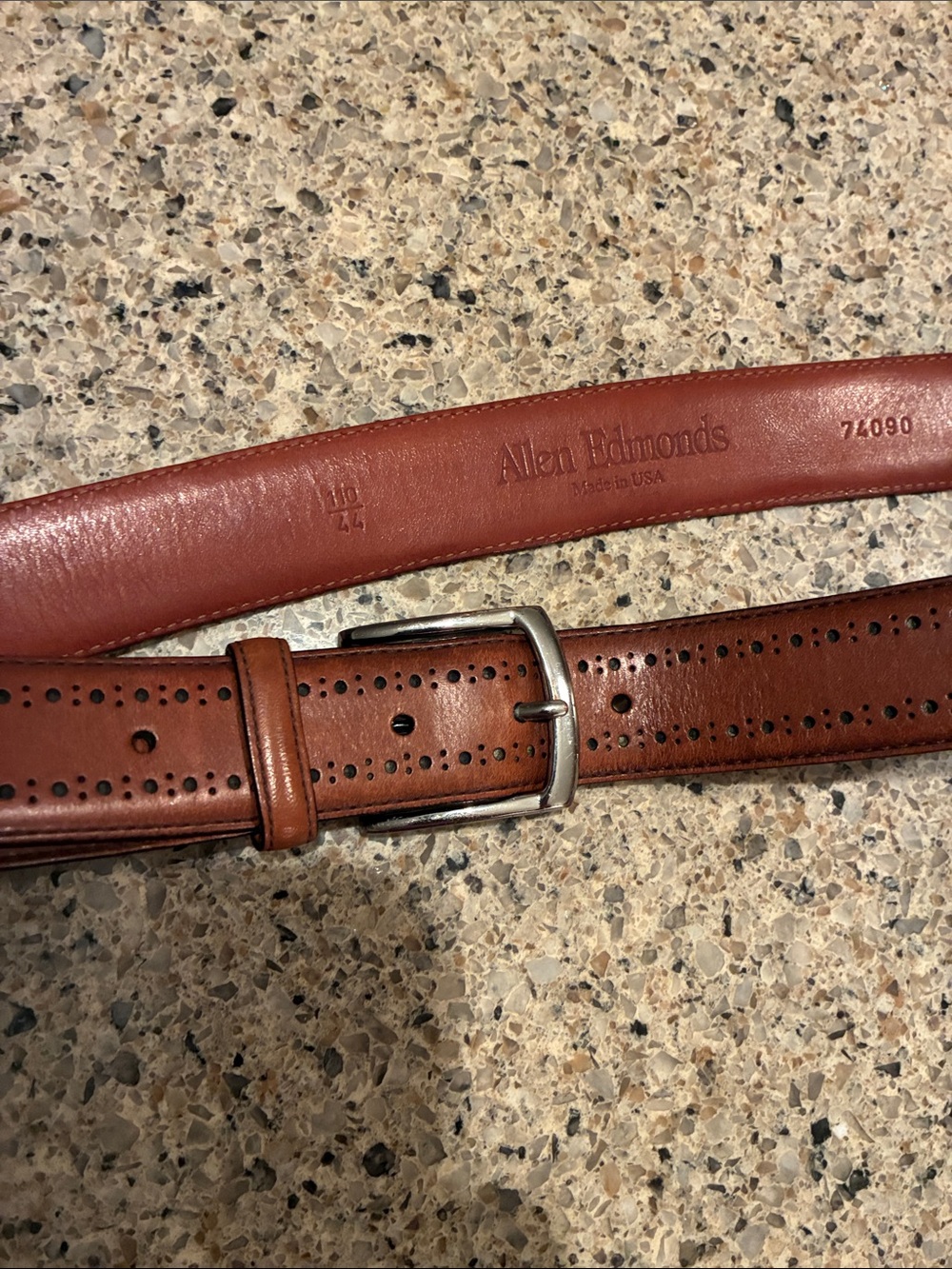 Allen Edmonds Manistee Dress Leather Belt Walnut Brown (74090)